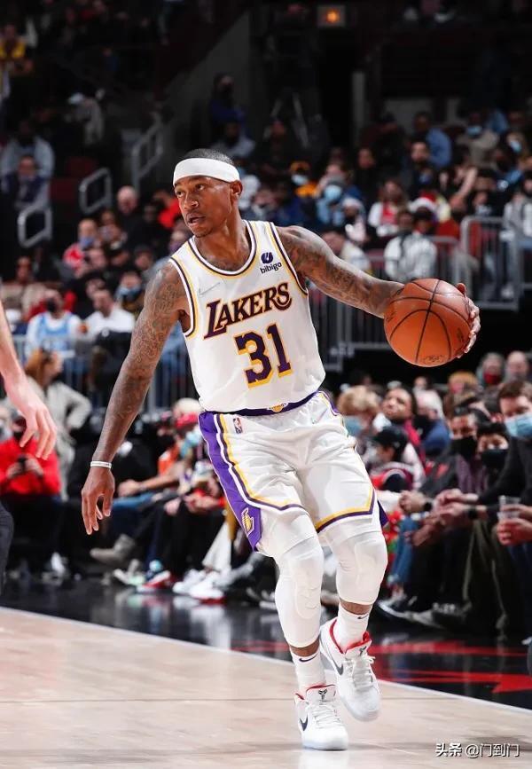 包含风云突变圣安东尼奥马刺关键时刻门线救险，德甲版图或变，管理层满意，资深球员宣示担当的词条