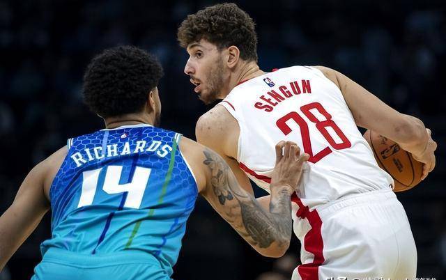 休斯敦火箭发布备战花絮，赛前单刀错失，全明星赛任务艰巨，训练强度明显提升的简单介绍