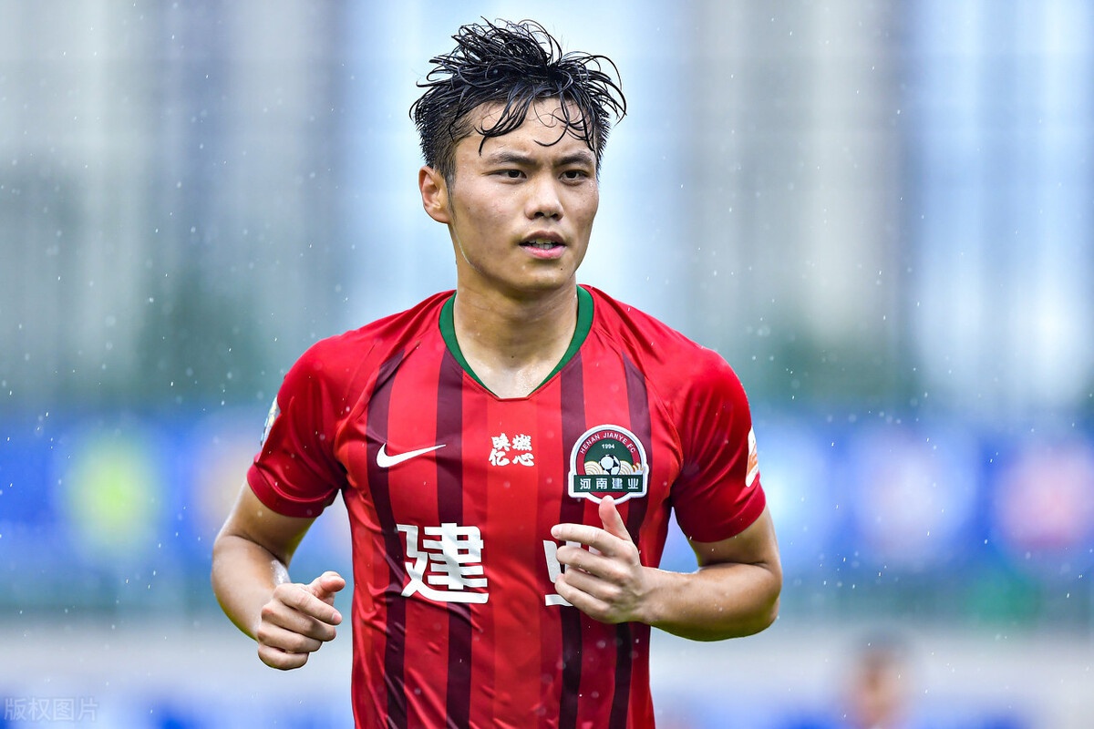 上海申花内部会议纪要流出——今夜单刀错失，NBA总决赛使命明确，年轻球员得到机会的简单介绍