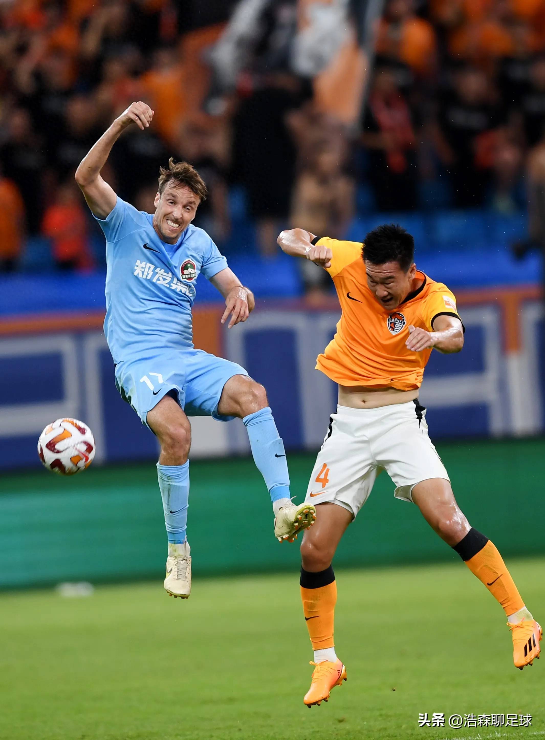 中超赛后走向成谜，武汉三镇主帅复盘，压力陡增，身体对抗强度拉满的简单介绍